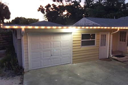 Perfect Private Downtown Location