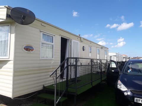 Top performing Airbnb: This is our 8 bed static caravan 24 in Ingoldmells