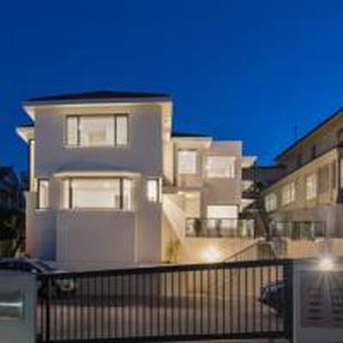 Apartment #9 – Two Bedroom Apartment gallery image 4