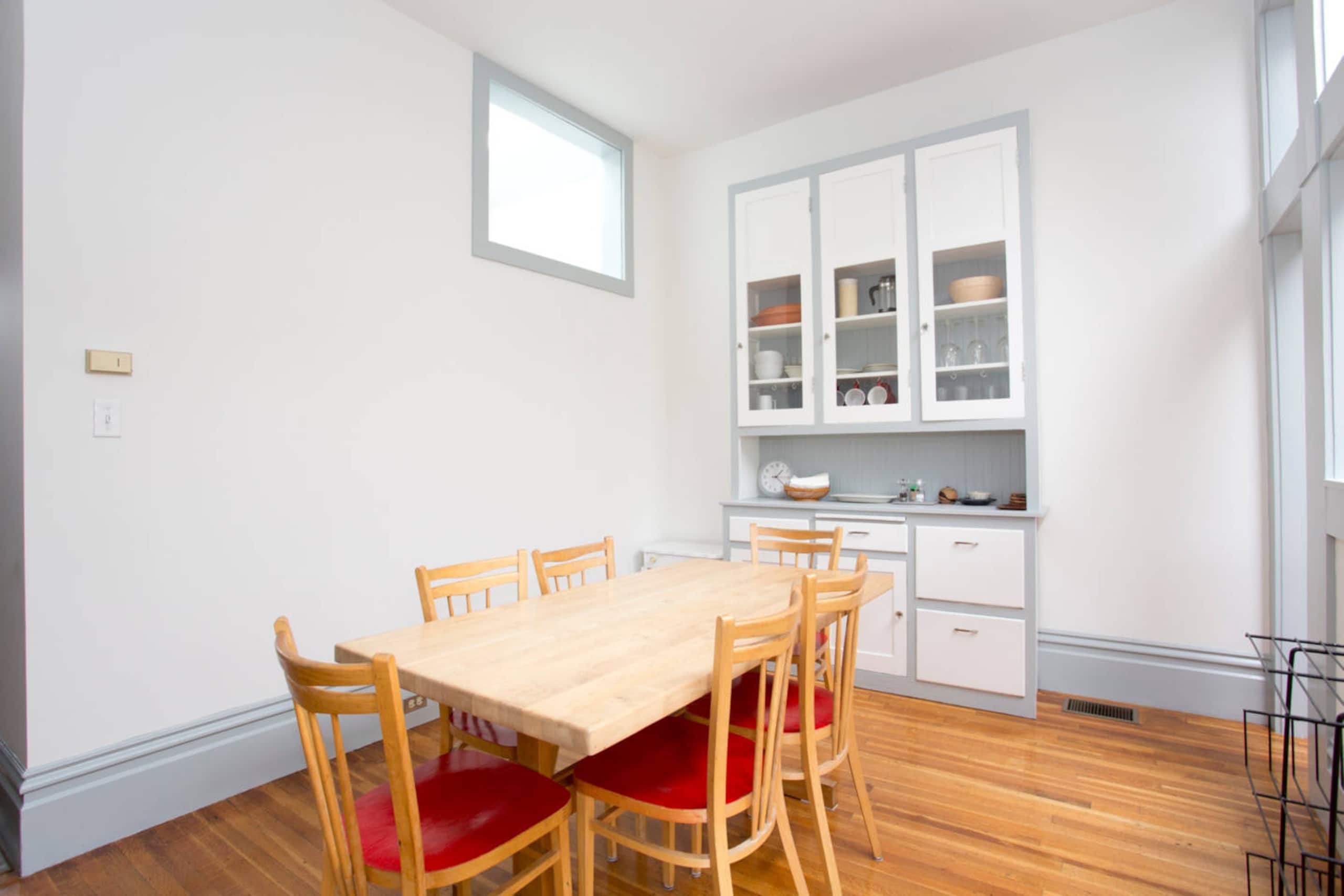 Home in San Francisco · ★4.9 · 2 bedrooms · 3 beds · 1 bath - Image 7