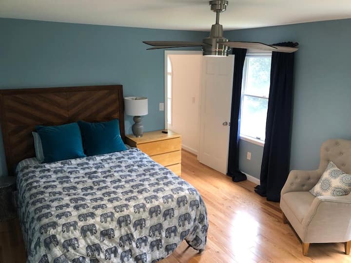 "blue Buddha " bedroom 