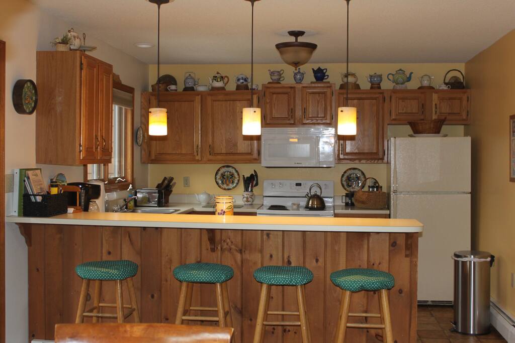 Main Level - Kitchen