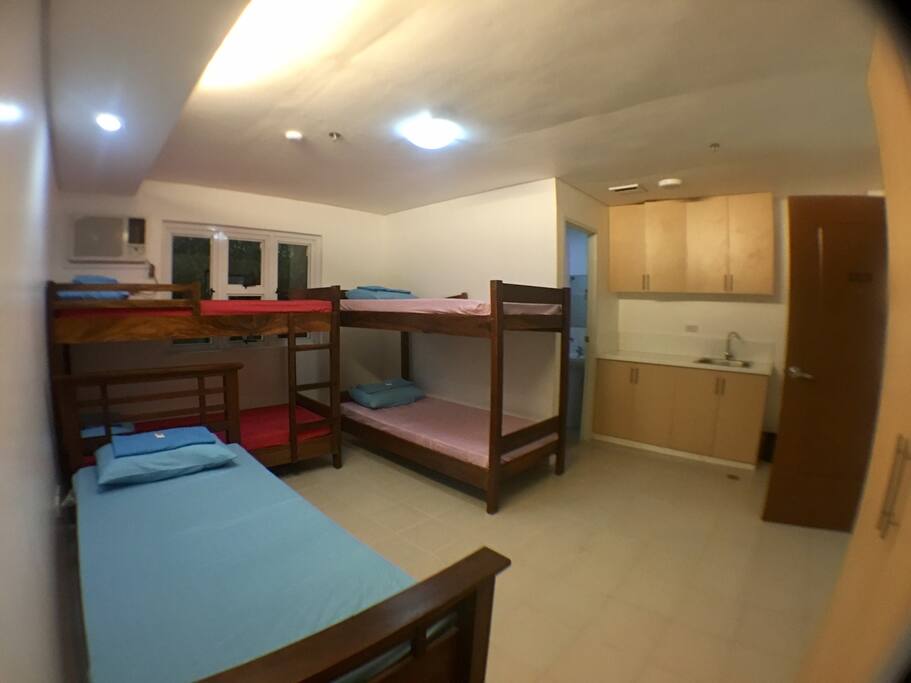 Room good for 5 pax - P850.00/head x 5 = P4,250.00
