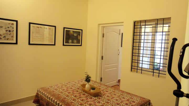 Le Pergola - Old Bangalore Room /W High-speed Wifi - バンガロール