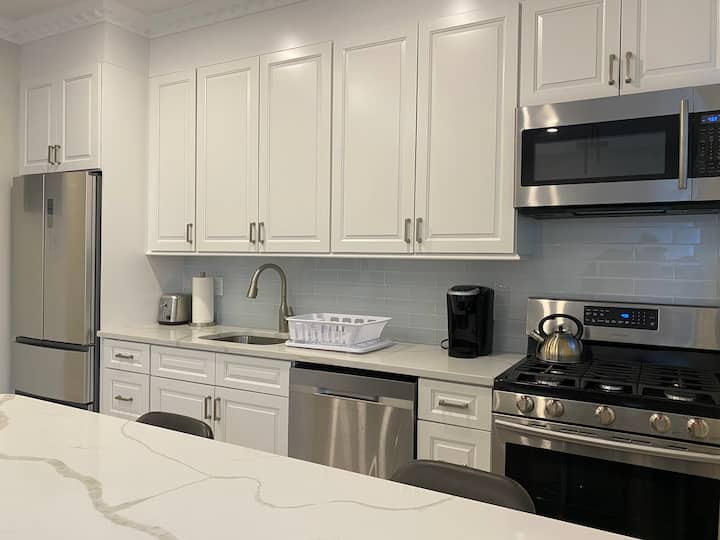 Luxury & Modern Apartment - Queens, NY