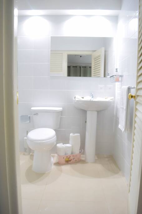 Baño / Bathroom