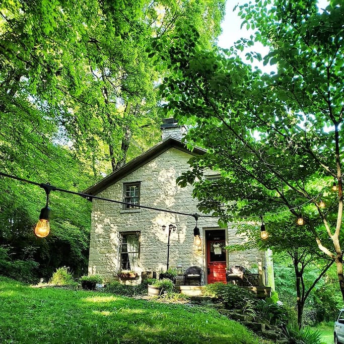 Stone Cottage: The Partington Spring House - Houses for ...