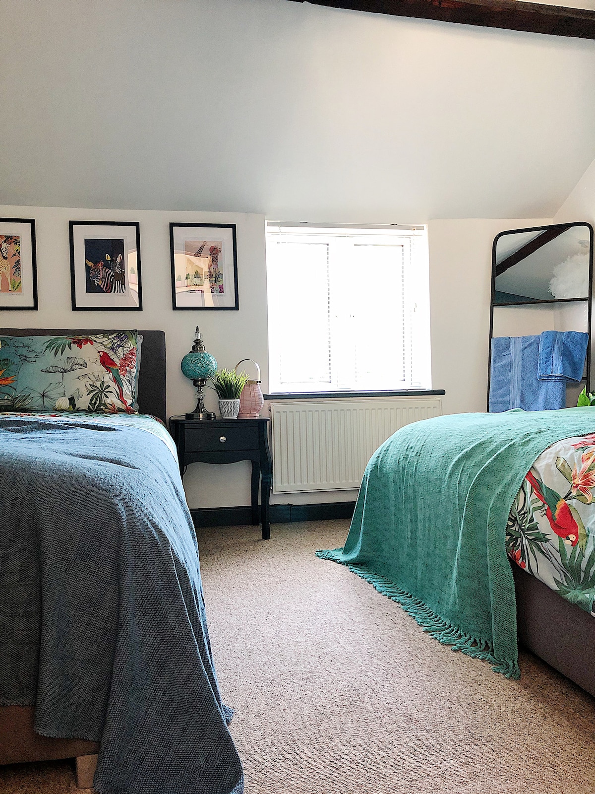 Twin room, with 2 large, comfortable single beds