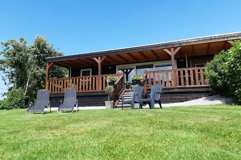 Top performing Airbnb: WoLThùS is luxury enjoyment in peace & space (6p) in Noardeast Fryslân