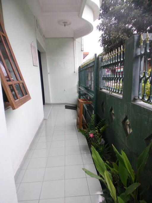 Ground terrace / teras bawah