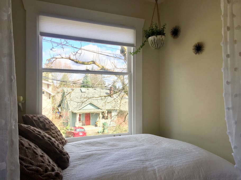 cozy nook includes new comfy double bed