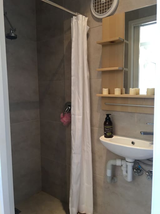 Clean near new facilities
