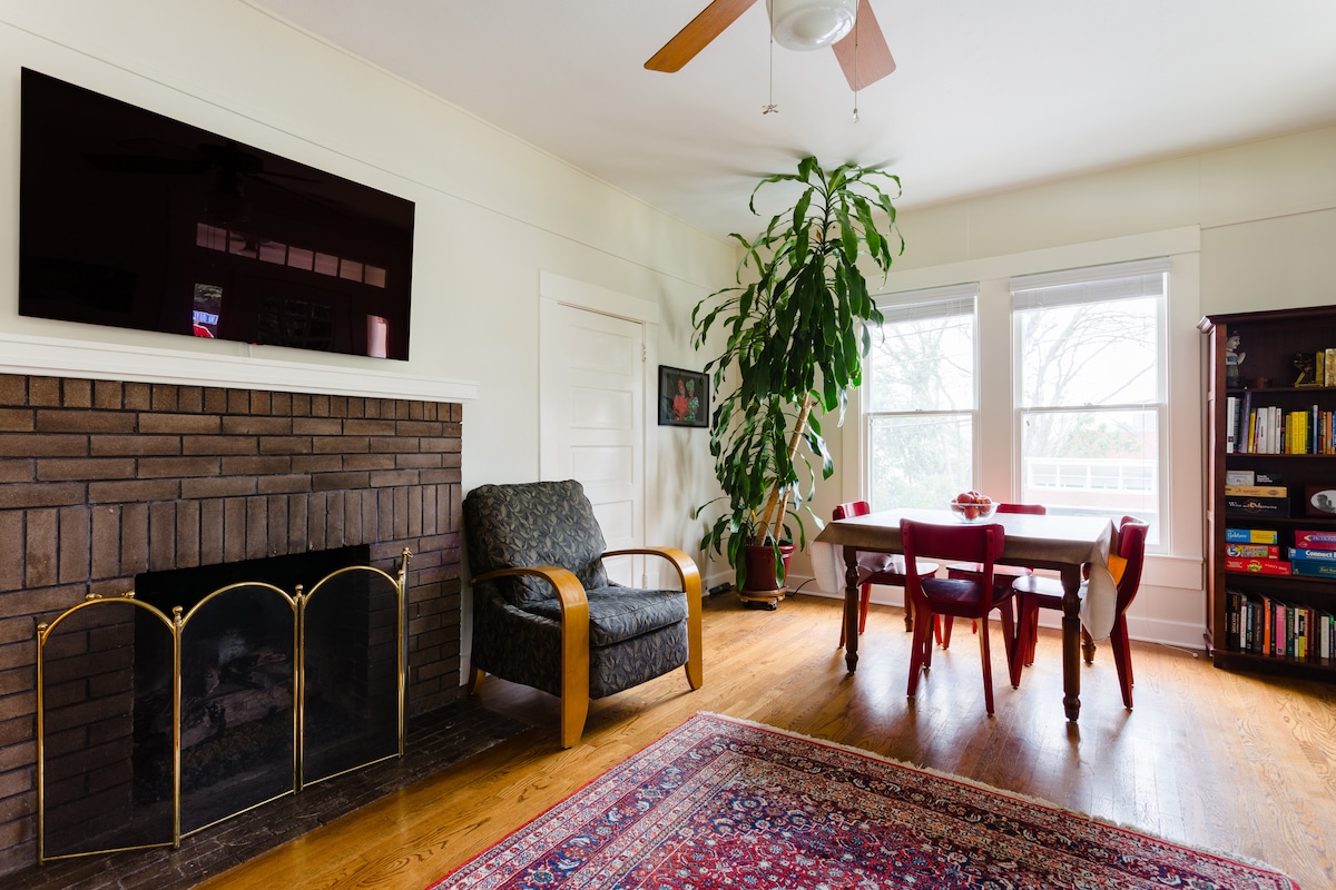 Top Airbnb: Historic Harthan in Old West Austin