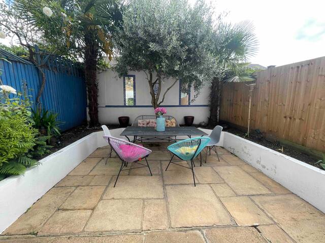 Family Home in Clapham gallery image 2