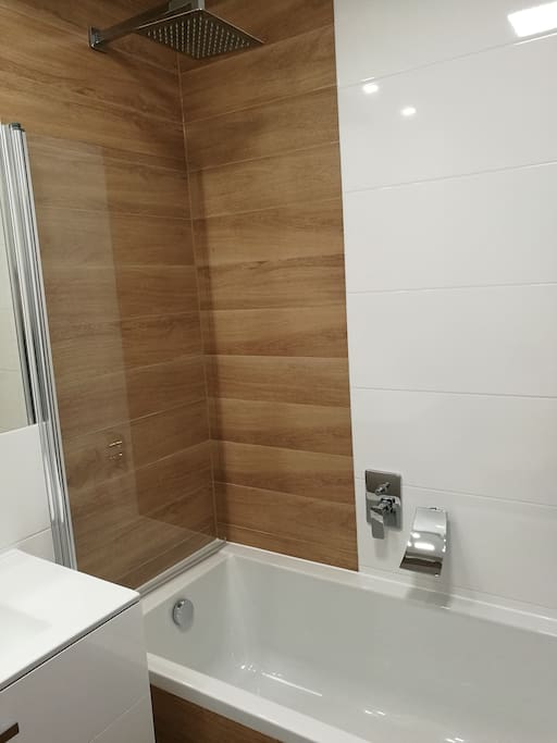 Bathtub and shower