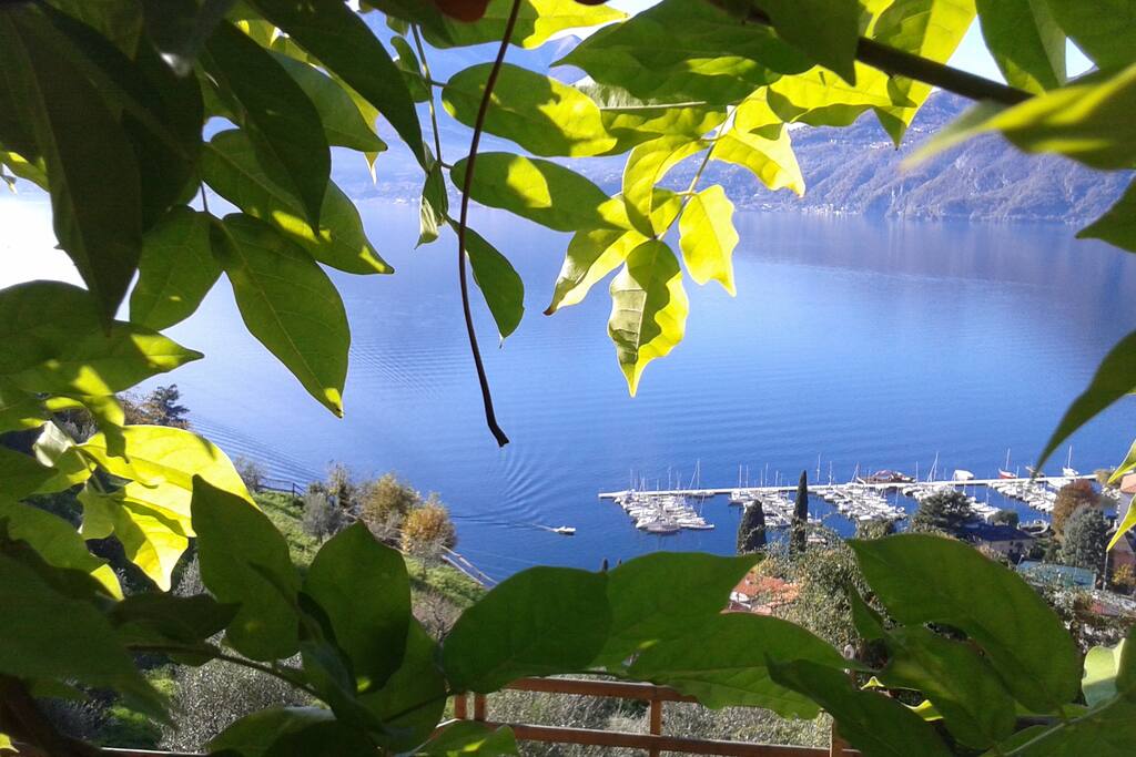 vista panoramica dalla frazione di Bonzeno ( Bellano )