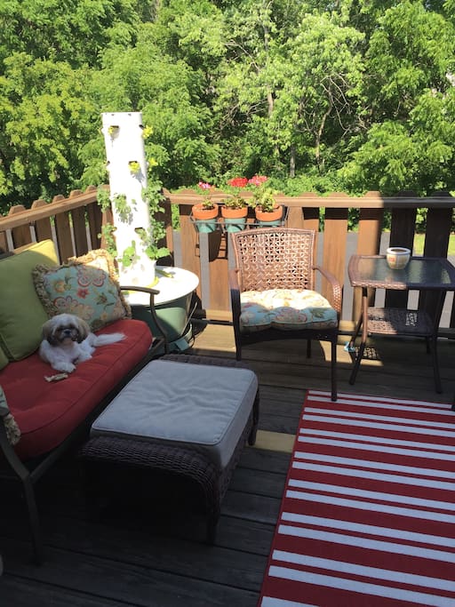 Private deck! Even a tower garden during the summer months!