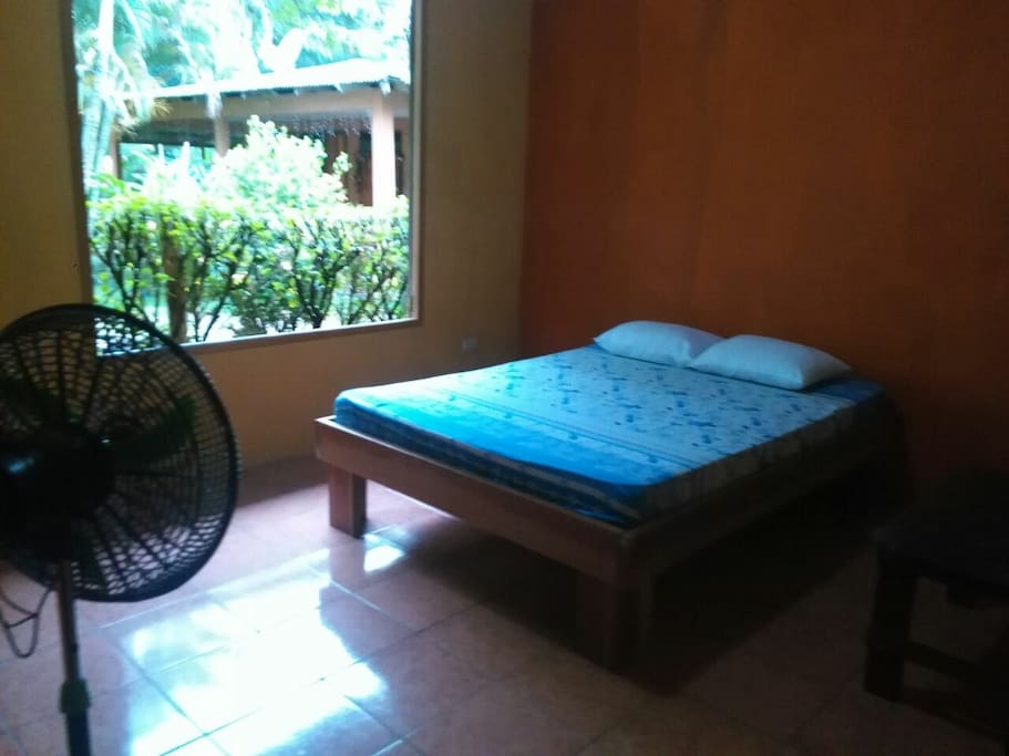 Habitación con gran comodidad