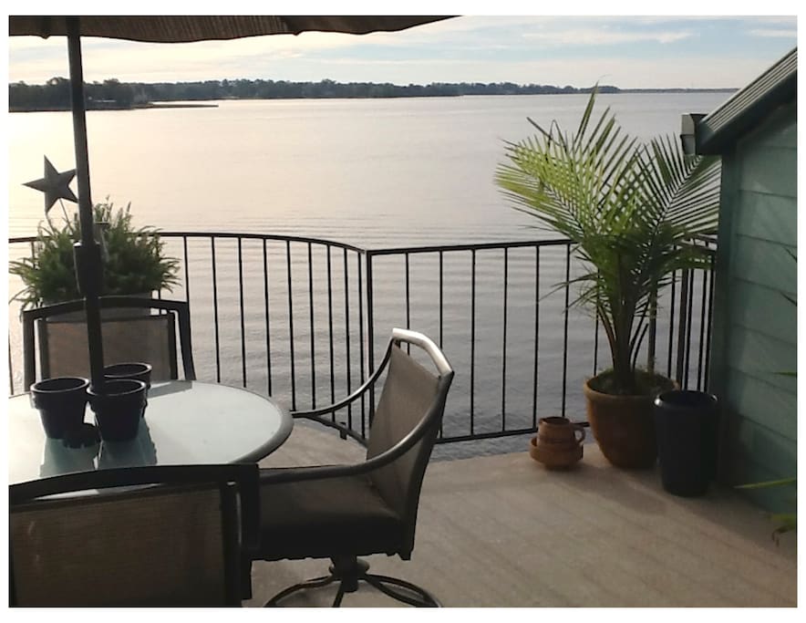 You can fish from the balcony or just chill listening to the waves lapping on the bulkhead