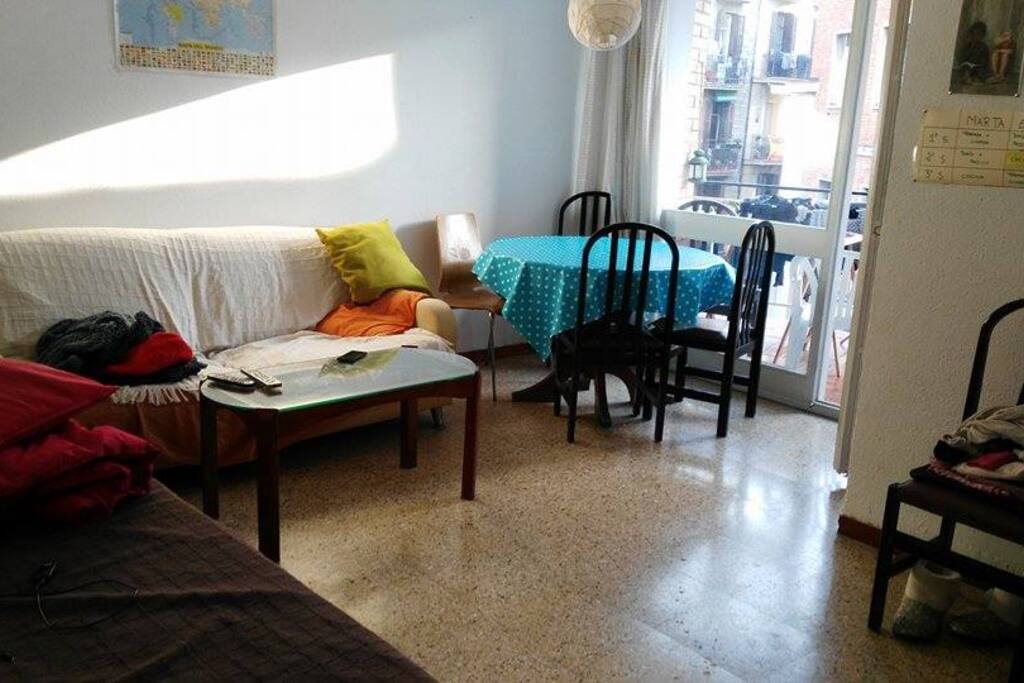 Salón con cama