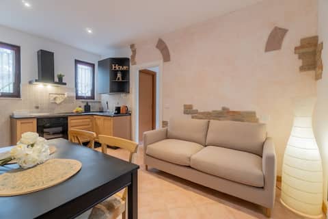 Popular Airbnb listing: MESSER PAJOLA RESIDENCE in Assisi