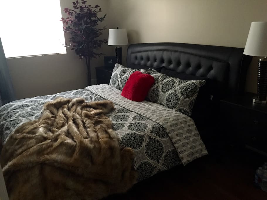 Very comfy king size bed