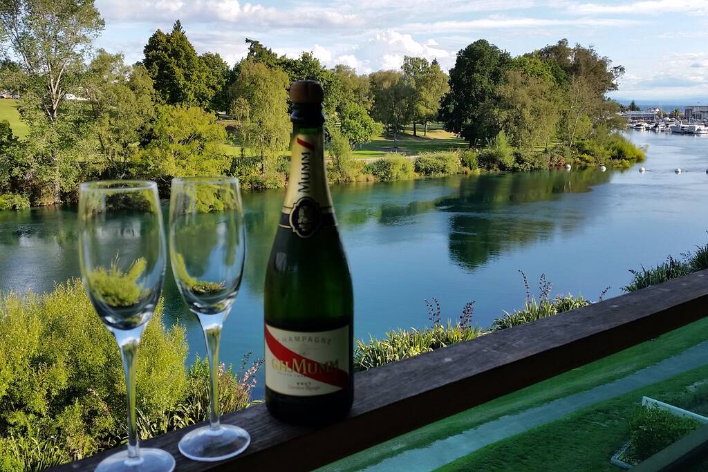 Stunning views up the Waikato River toward Lake Taupo