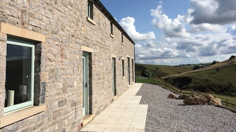 Thirkelow Cottage - near Buxton, Peak District