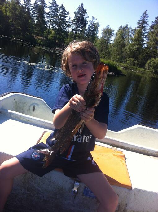 Med lite tur nappar det. Olle hälsar er välkomna!