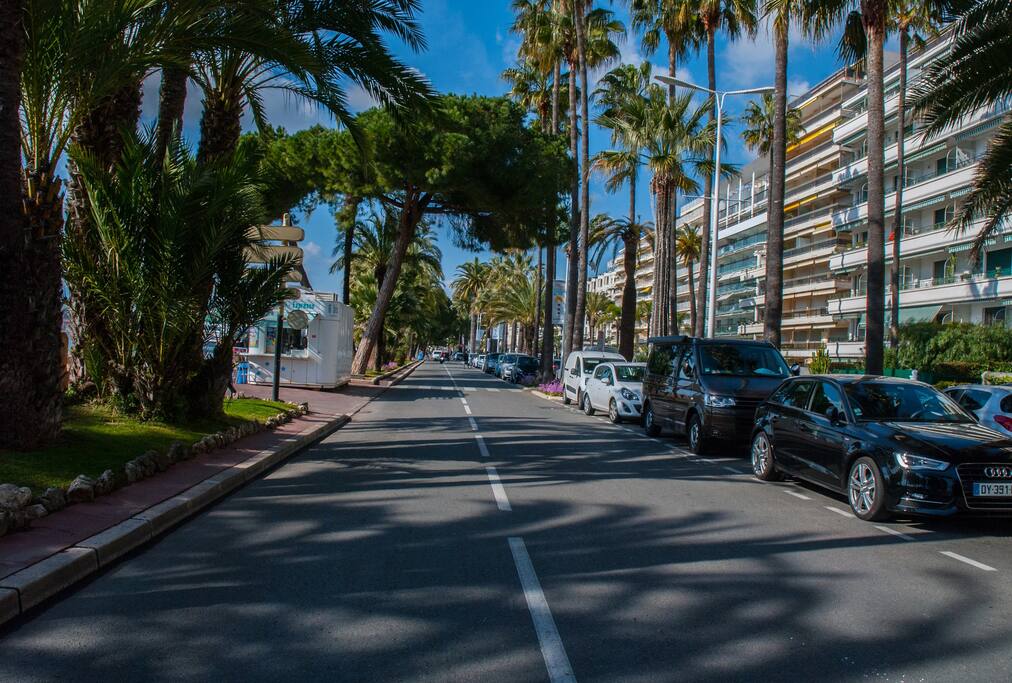 LA CROISETTE