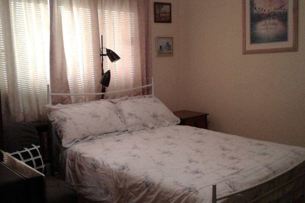 Double Bed.