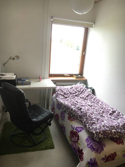 Single bedroom