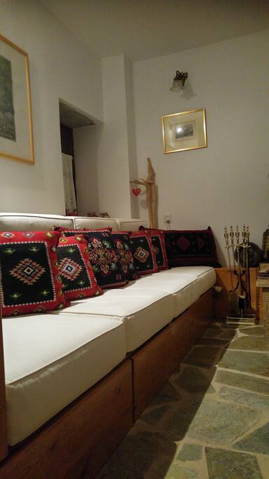 The cosy living room
