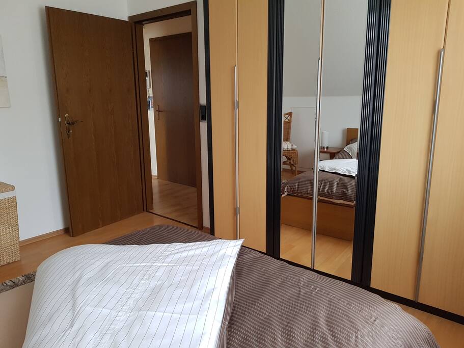 Schlafzimmerschrank