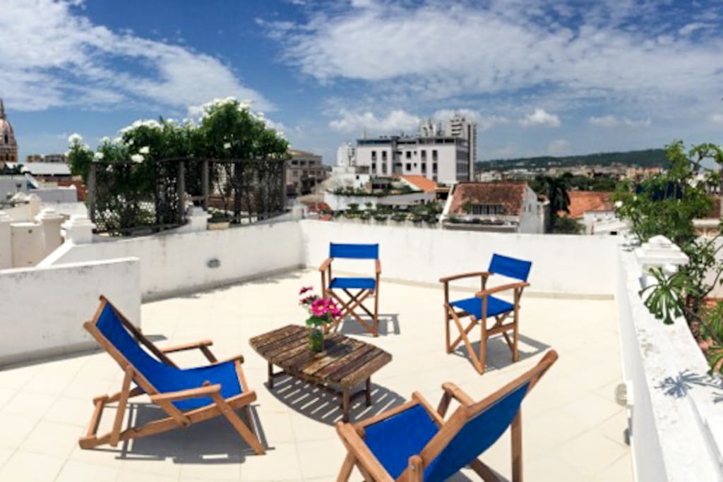 Private rooftop with a 360 degree view