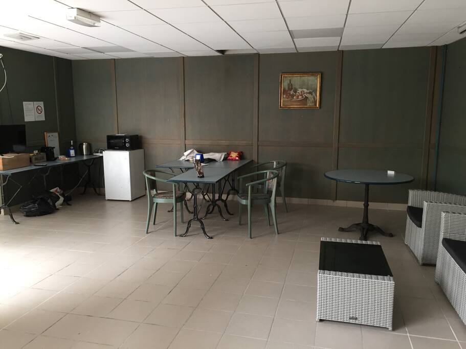 Coin repas espace commun