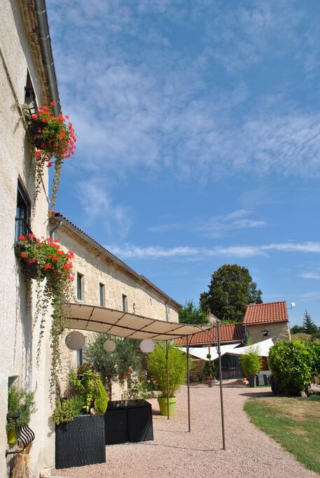 Auvergnat'Home gîte vue d'ensemble