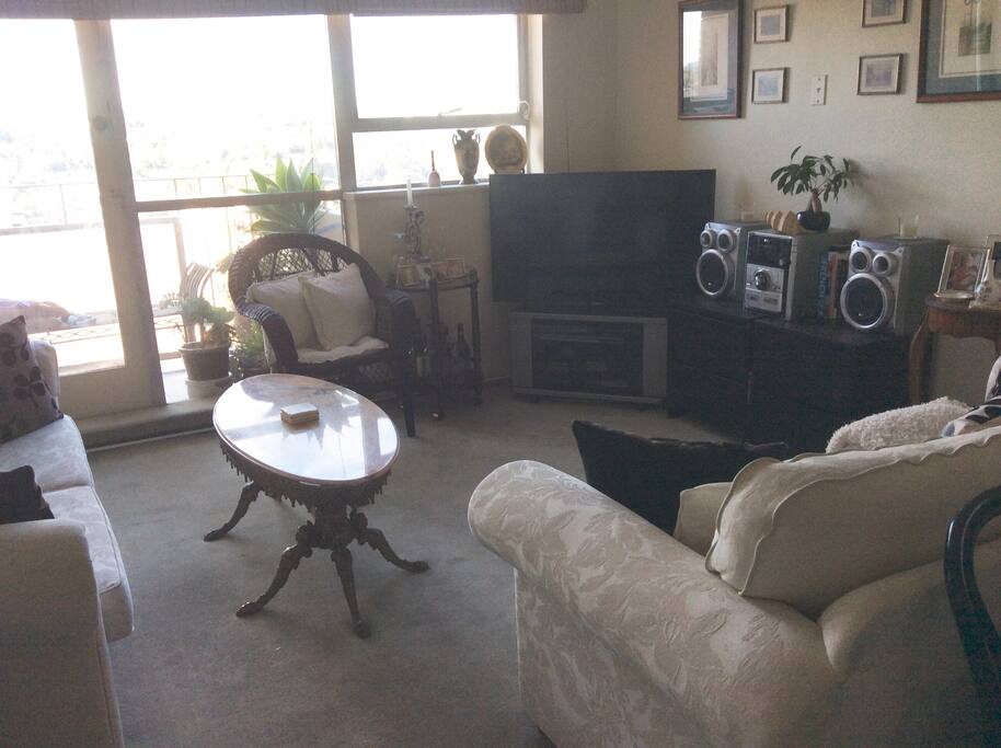 Lounge room