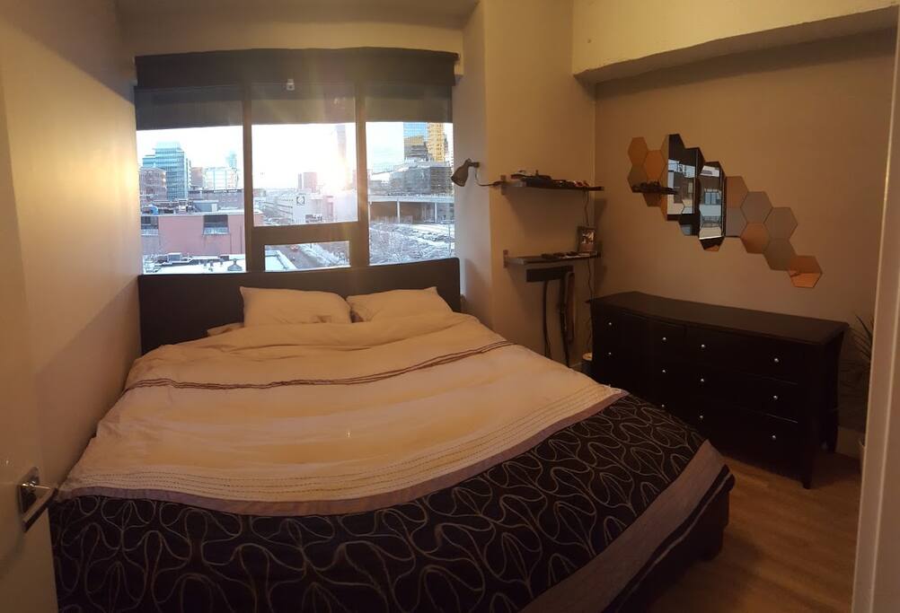 King size bed