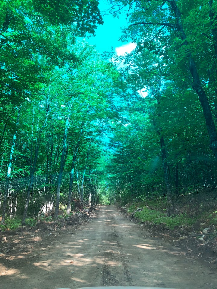 De camino a la cabaña en los pisos.