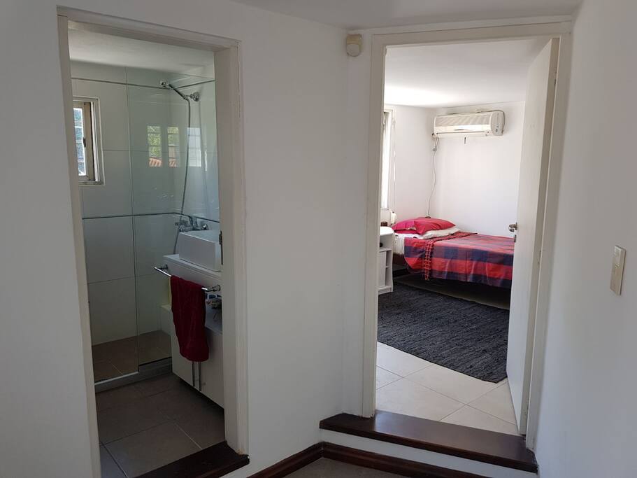 Cuarto y baño privado