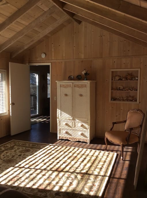 Super large and very spacious bedroom!