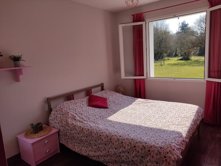 Slaapkamer 4 queensize bedden