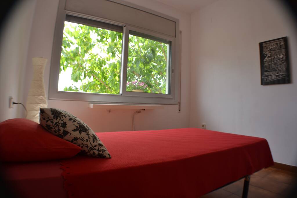 Habitación con mucha luz