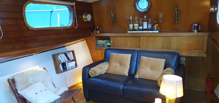 lounge, games, books, and whiskey bar
