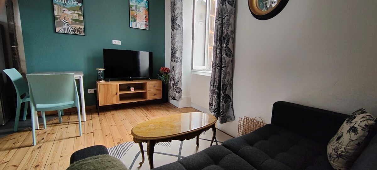 Top Airbnb: Entire apartment for rent (40 m²) à Châtel Guyon