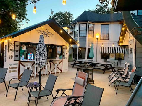 Hot tub & Pool 5bed/3.5bath @ Czarnik Land