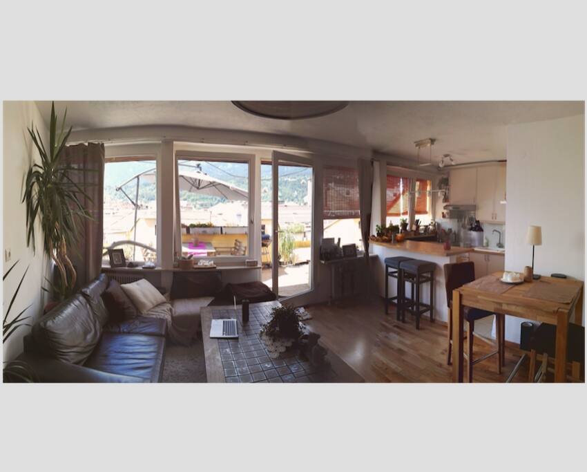 Living room with an open kitchen