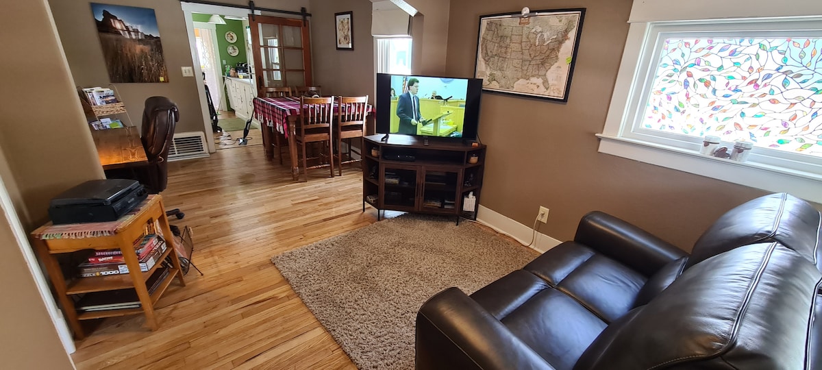 Successful Airbnb property: Old Town Loveland in Loveland