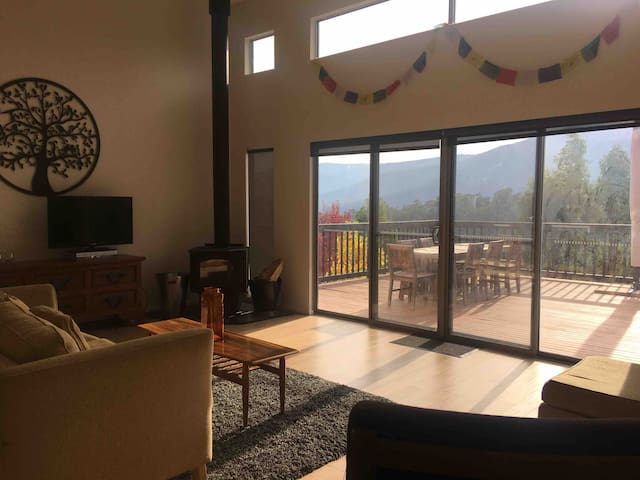 A Mountain House-Marysville-Lake Mountain-Family